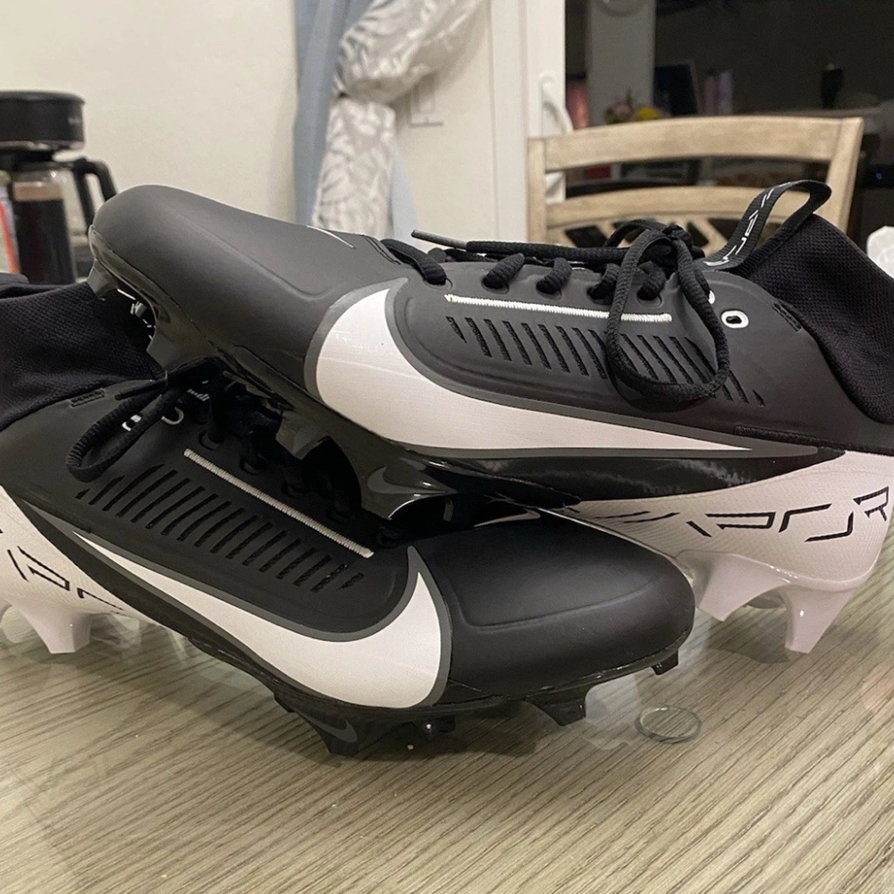 Nike Vapor Edge Pro 360 2 Black White Football Cleats DA5456-001 Men's Size 13